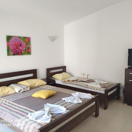 Apartments Brnjada Сутоморе Екстериор снимка