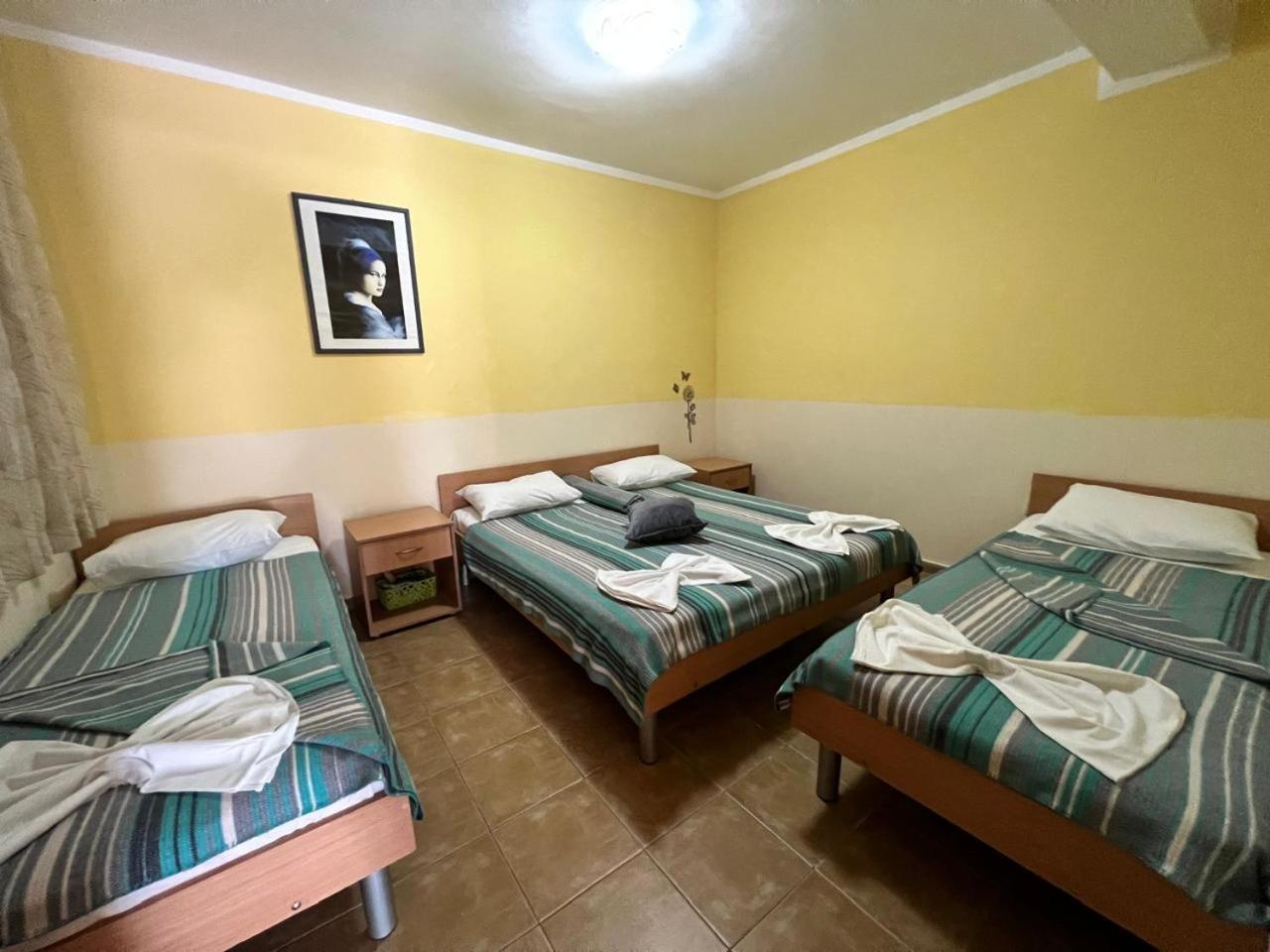 Apartments Brnjada Сутоморе Стая снимка