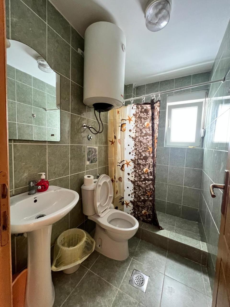 Apartments Brnjada Сутоморе Стая снимка