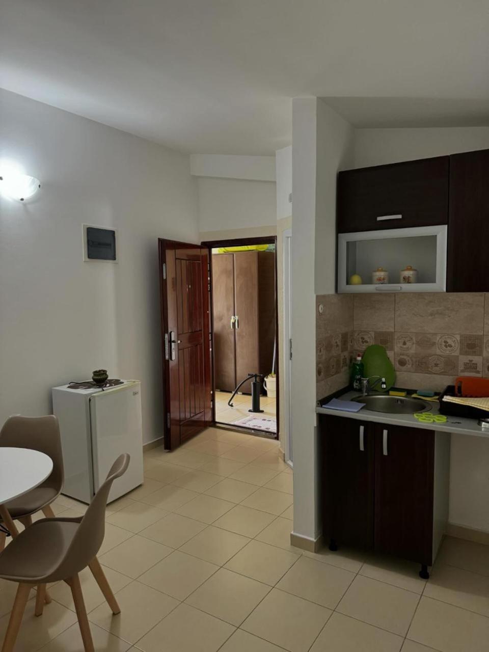 Apartments Brnjada Сутоморе Стая снимка