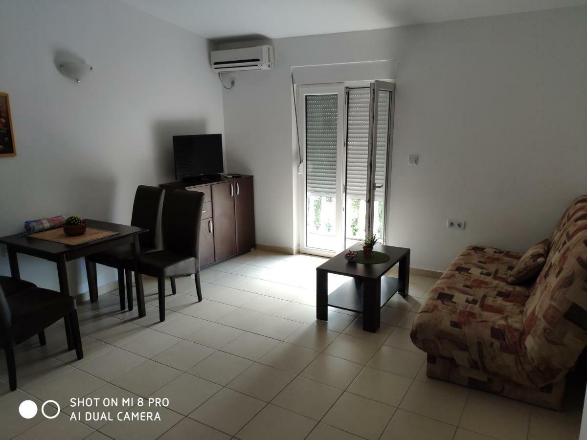 Apartments Brnjada Сутоморе Екстериор снимка